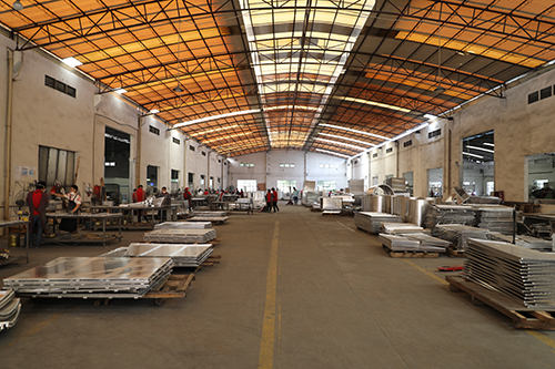  幕墻鋁單板生產基地